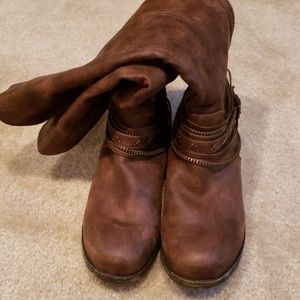 Winter boots